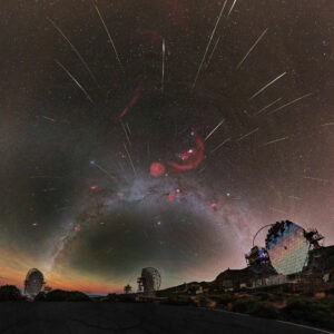 Geminidy nad obserwatorium astronomicznym_